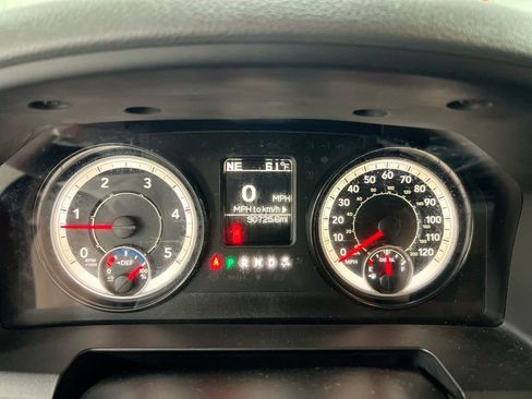 Used 2017 RAM 2500 Tradesman w/ Popular Equipment Group RWD image 7