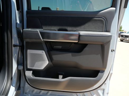 New 2026 Ford F250 Platinum w/ FX4 Off-Road Package AWD/4WD image 13