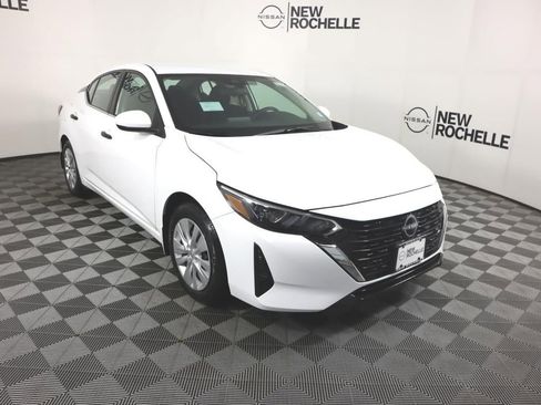 Certified 2025 Nissan Sentra S image 2