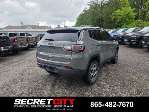 Used 2022 Jeep Compass Trailhawk w/ Trailhawk Elite Group AWD/4WD image 5