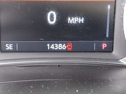 Used 2023 Chevrolet Traverse LT AWD/4WD image 21