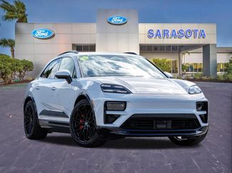 Used 2025 Porsche Macan Turbo Electric AWD/4WD video 1