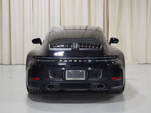 Used 2026 Porsche 911 Carrera RWD image 11