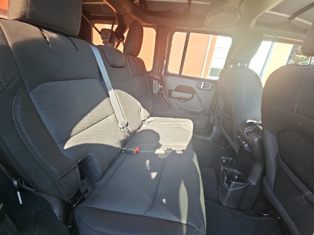 Used 2022 Jeep Wrangler Unlimited Sport AWD/4WD image 31