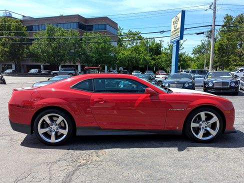 Used 2010 Chevrolet Camaro SS w/ LPO, Ground Effects Package image 6