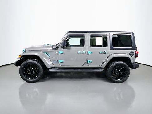 Used 2023 Jeep Wrangler Unlimited Sahara w/ Cold Weather Group image 9