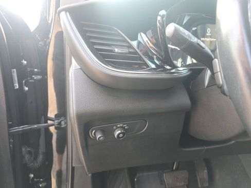 Certified 2023 Buick Envision Essence image 12