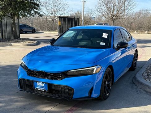 Used 2025 Honda Civic Sport image 1