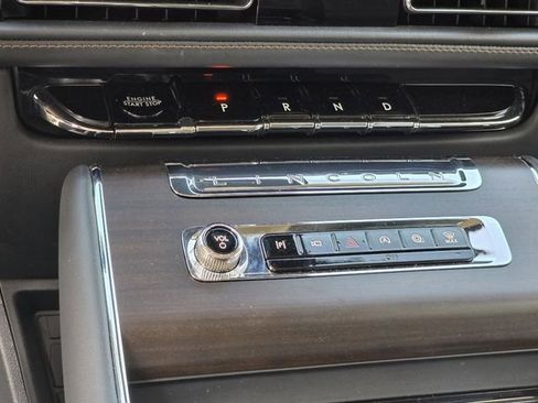 Used 2025 Lincoln Aviator Reserve w/ Luxury Package image 22