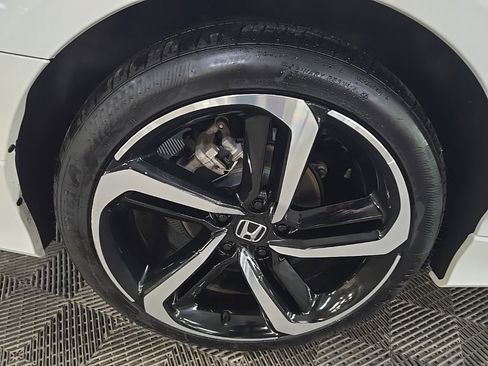 Used 2022 Honda Accord Sport image 13