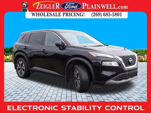 Used 2023 Nissan Rogue SV image 7