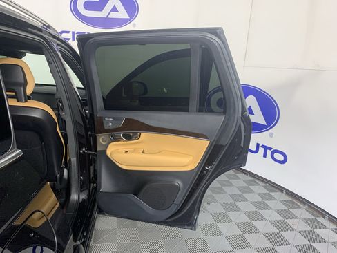 Used 2018 Volvo XC90 T6 Momentum w/ Convenience Package AWD/4WD image 38