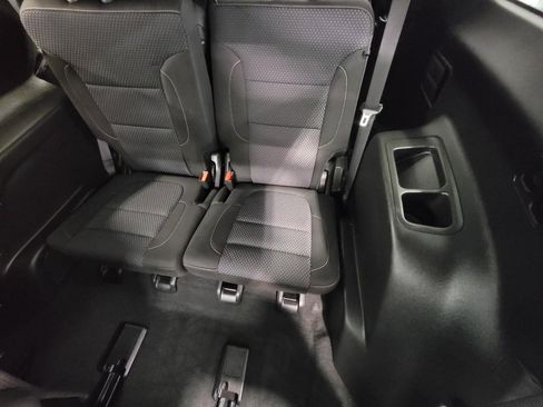 Certified 2023 GMC Acadia SLE w/ Driver Convenience Package image 25