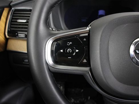 Certified 2024 Volvo XC90 T8 Plus w/ Protection Package Premier image 10