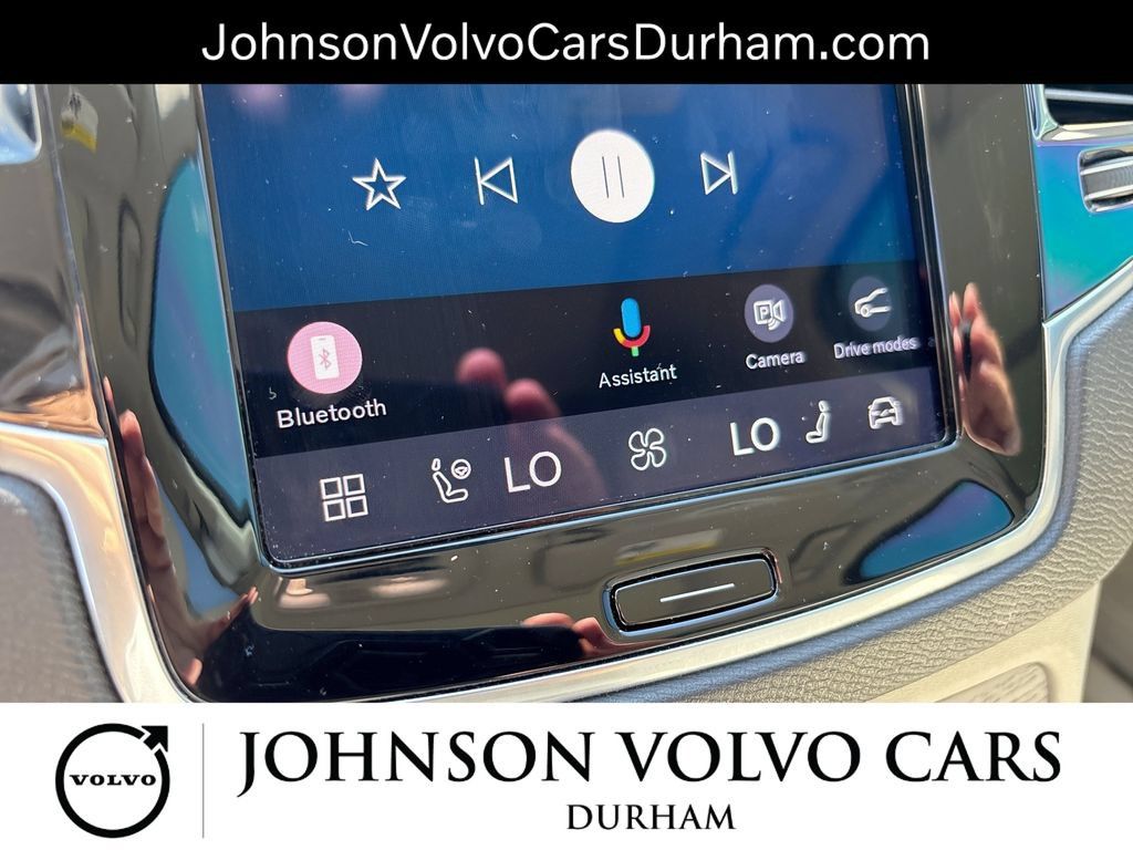 Used 2024 Volvo XC90 T8 Plus w/ Protection Package AWD/4WD image 17