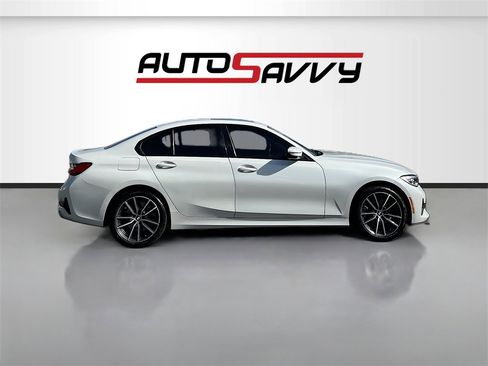 Used 2021 BMW 330i xDrive Sedan w/ Premium Package image 8
