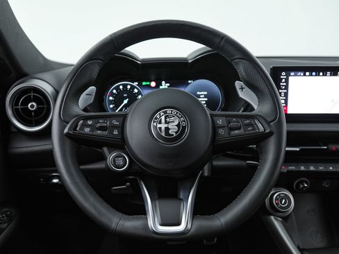 Used 2024 Alfa Romeo Tonale Veloce w/ Active Assist Package AWD/4WD image 20