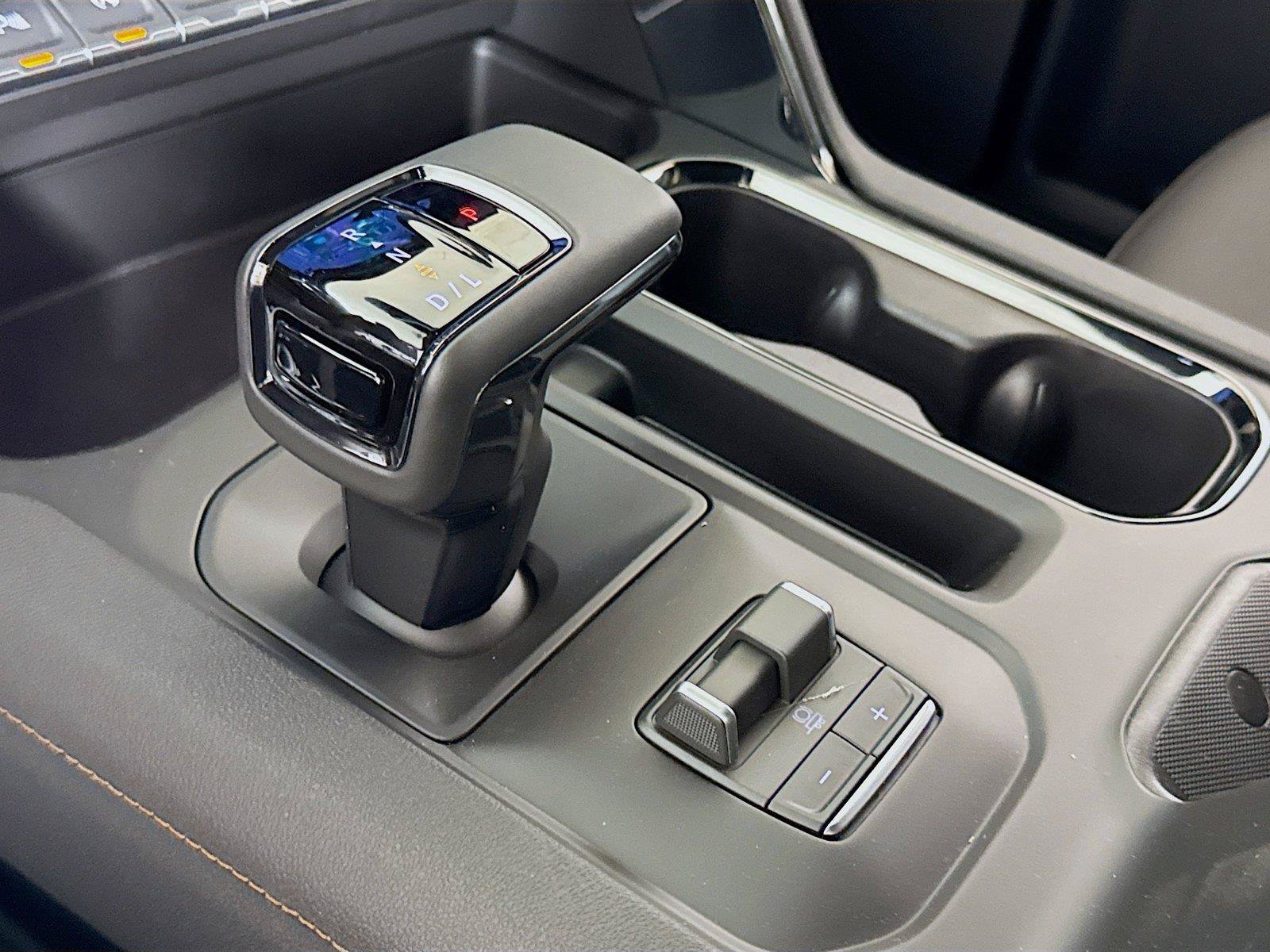 New 2026 GMC Sierra 1500 AT4 w/ AT4 Premium Package AWD/4WD image 11