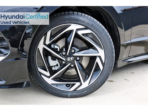 Certified 2024 Hyundai Sonata SEL w/ Convenience Package FWD image 33