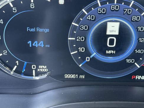 Used 2019 Cadillac Escalade Luxury image 24