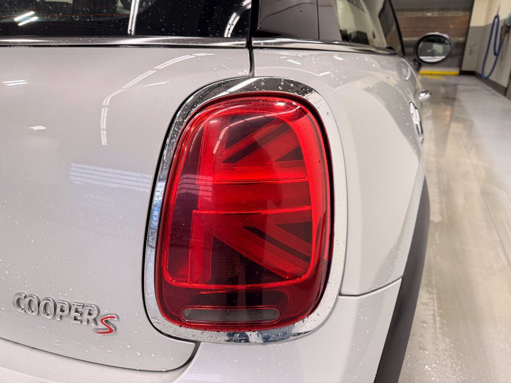 Used 2022 MINI Cooper S FWD image 5