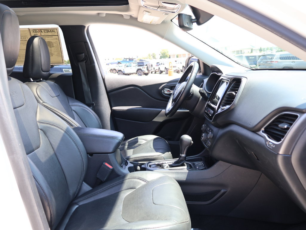 Used 2020 Jeep Cherokee Limited FWD image 8