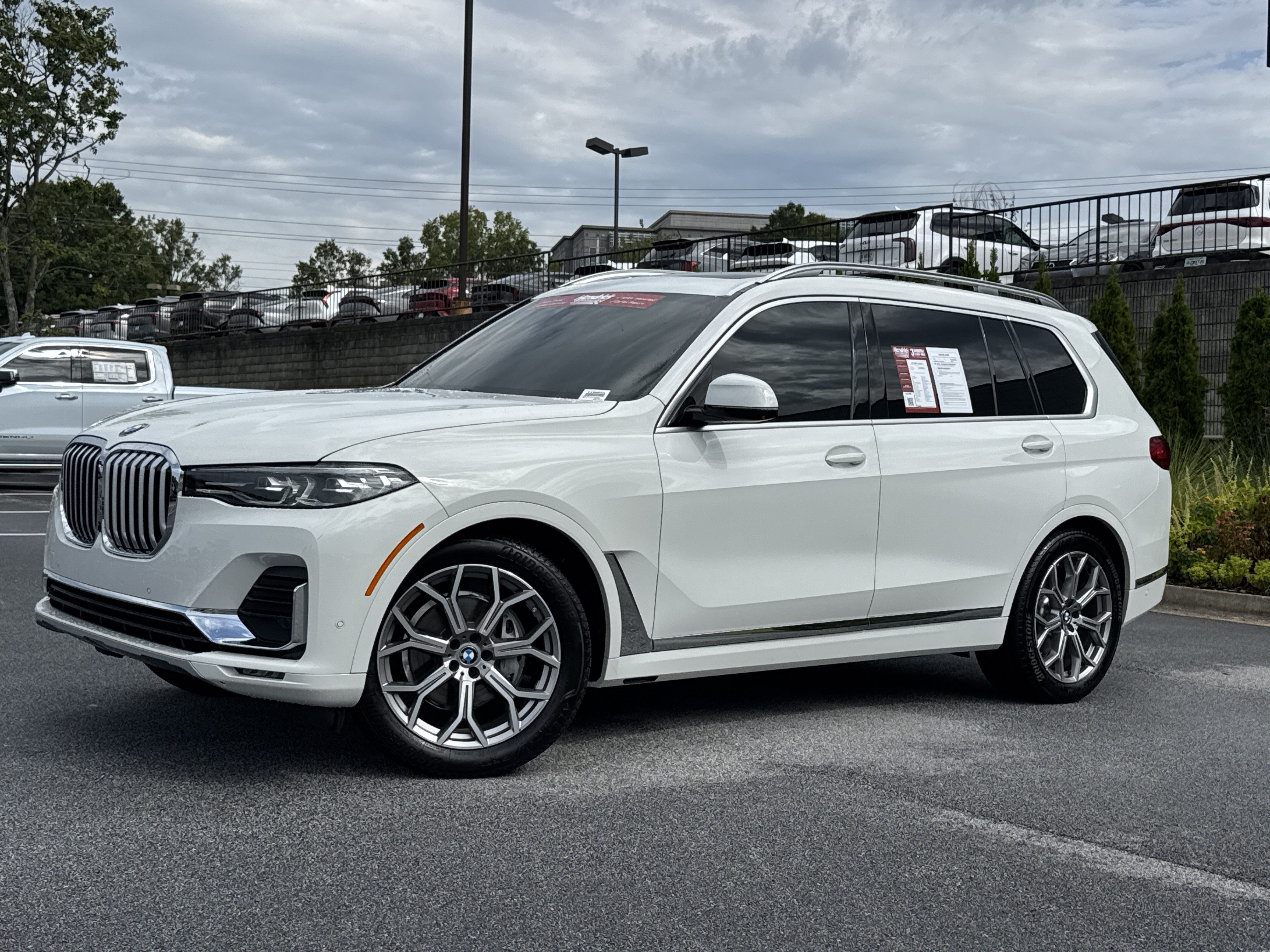Used 2020 BMW X7 xDrive40i w/ Premium Package AWD/4WD image 5