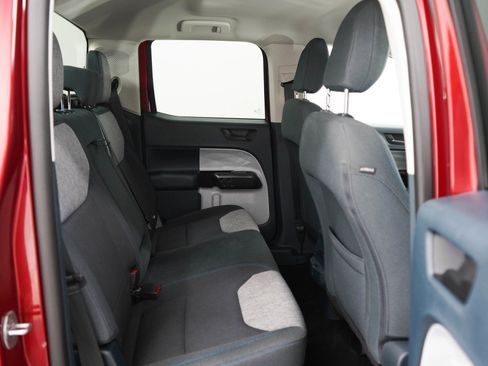 Used 2025 Ford Maverick XLT FWD image 12