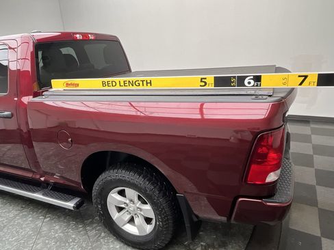 Used 2017 RAM 1500 Express AWD/4WD image 23