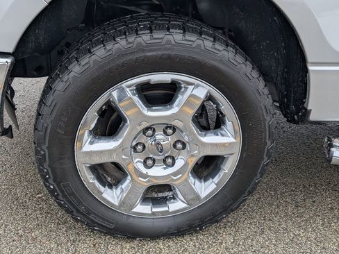 Used 2013 Ford F150 XLT w/ Luxury Equipment Group image 12