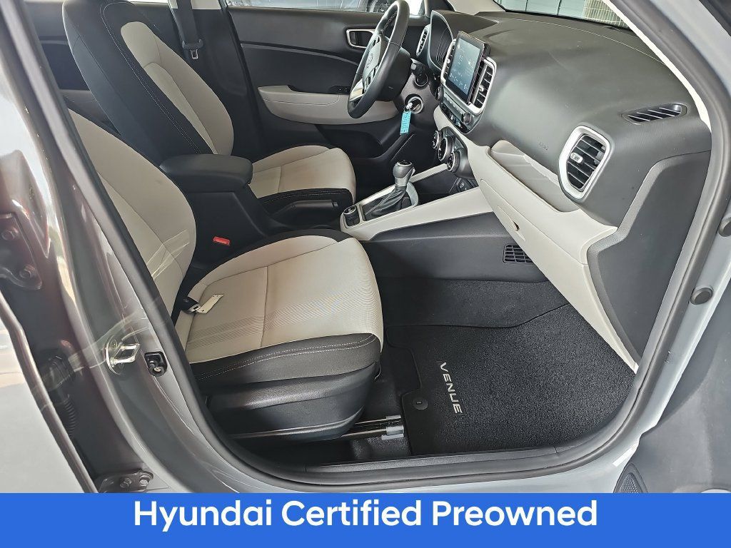 Certified 2023 Hyundai Venue SEL FWD image 10