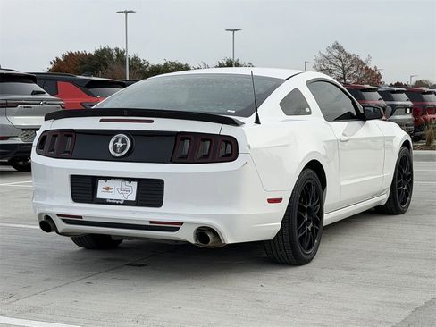 Used 2014 Ford Mustang Coupe image 4