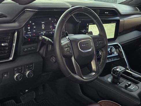 Used 2024 GMC Sierra 1500 Denali Ultimate AWD/4WD image 37