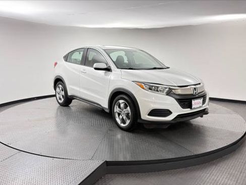 Used 2019 Honda HR-V LX image 11