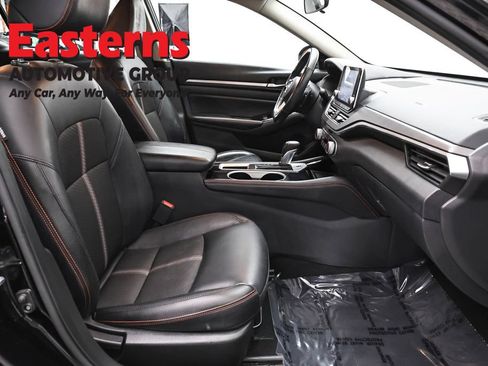 Used 2024 Nissan Altima 2.5 SR FWD image 24