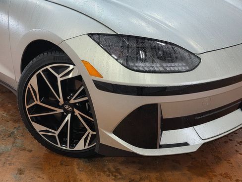 Certified 2025 Hyundai Ioniq 6 SEL image 5