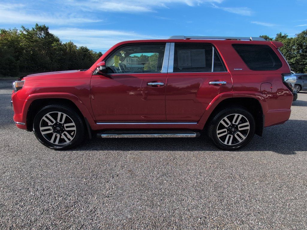 Used 2017 Toyota 4Runner Limited AWD/4WD image 3