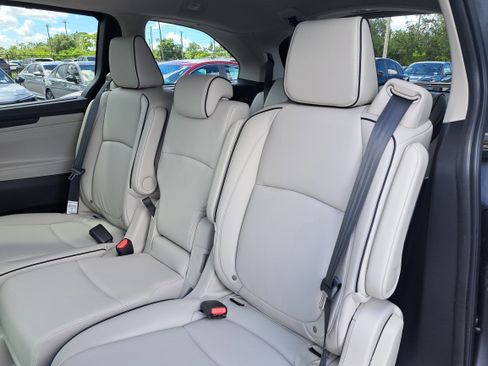 New 2026 Honda Odyssey Touring image 12