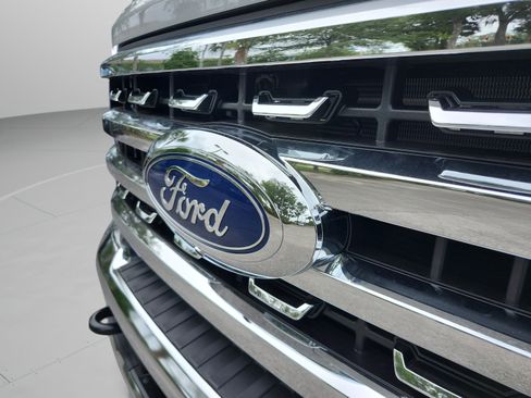 New 2026 Ford F250 Lariat w/ Chrome Package AWD/4WD image 31