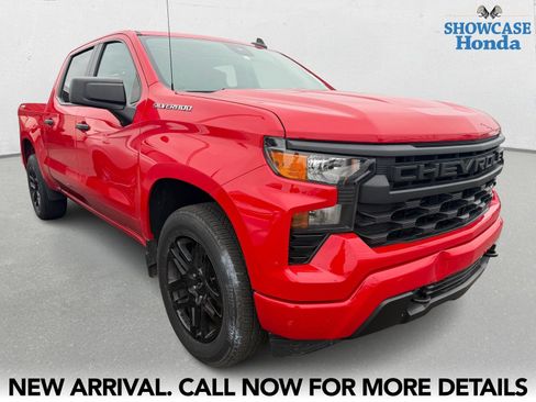 Used 2023 Chevrolet Silverado 1500 Custom image 6