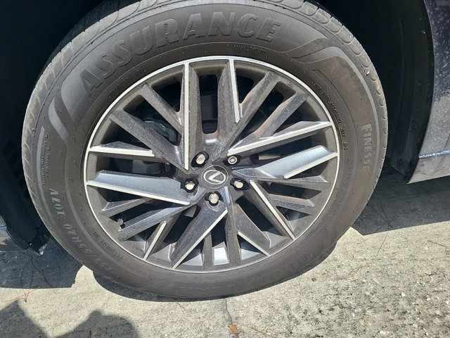 Used 2025 Lexus TX 350 AWD w/ Technology Package image 2