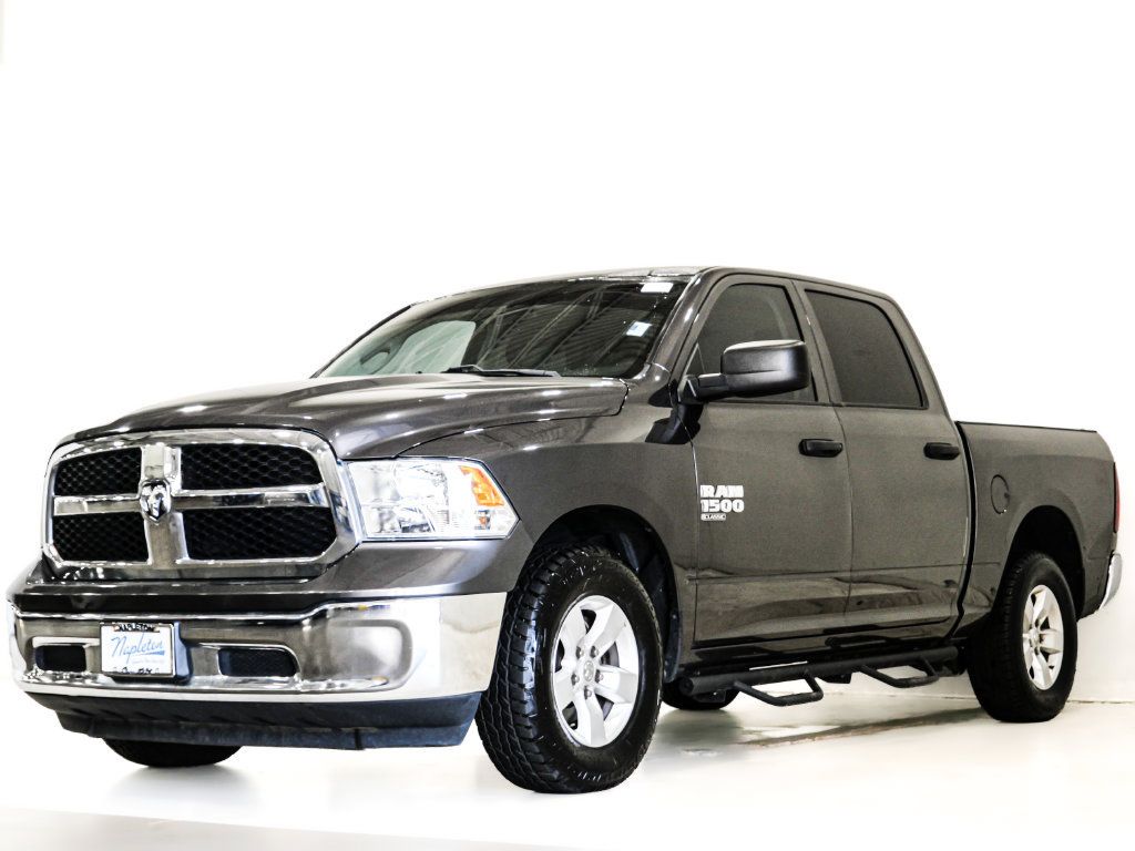 Used 2022 RAM 1500 Classic SLT RWD image 3