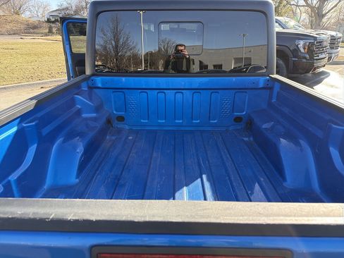 Used 2021 Jeep Gladiator Overland w/ Popular Equipment Package image 31