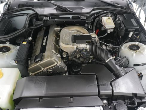 Used 1996 BMW Z3 1.9 RWD image 27