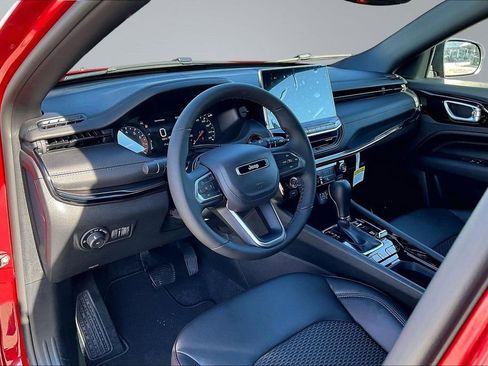 New 2026 Jeep Compass Latitude AWD/4WD image 4