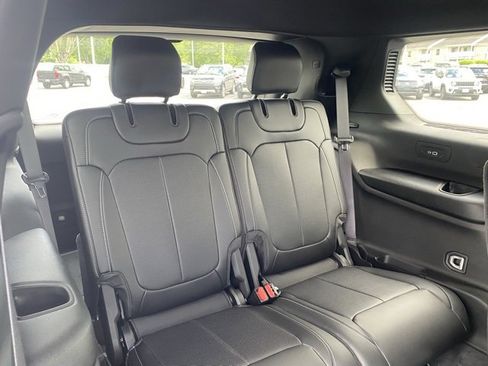 New 2025 Jeep Grand Cherokee L Limited w/ Luxury Tech Group II image 35