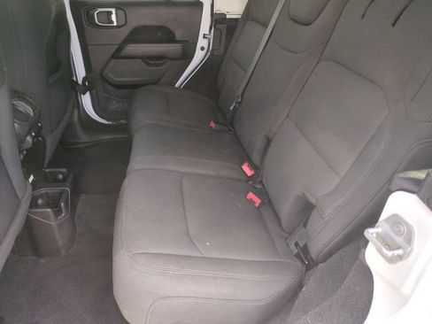 Used 2023 Jeep Wrangler Unlimited Sahara w/ Safety Group AWD/4WD image 19