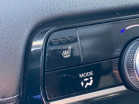 Used 2025 Honda Pilot Touring image 20
