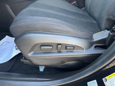 Used 2017 Chevrolet Equinox LT w/ Convenience Package FWD image 25