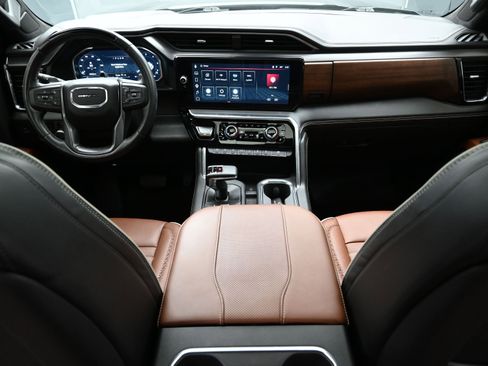 Used 2023 GMC Sierra 1500 Denali Ultimate image 14